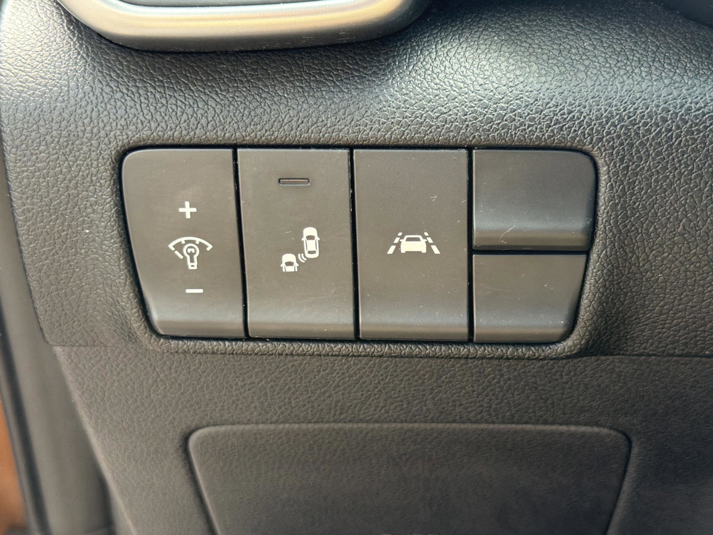 Used 2021 Burnished Copper Kia LX image 22