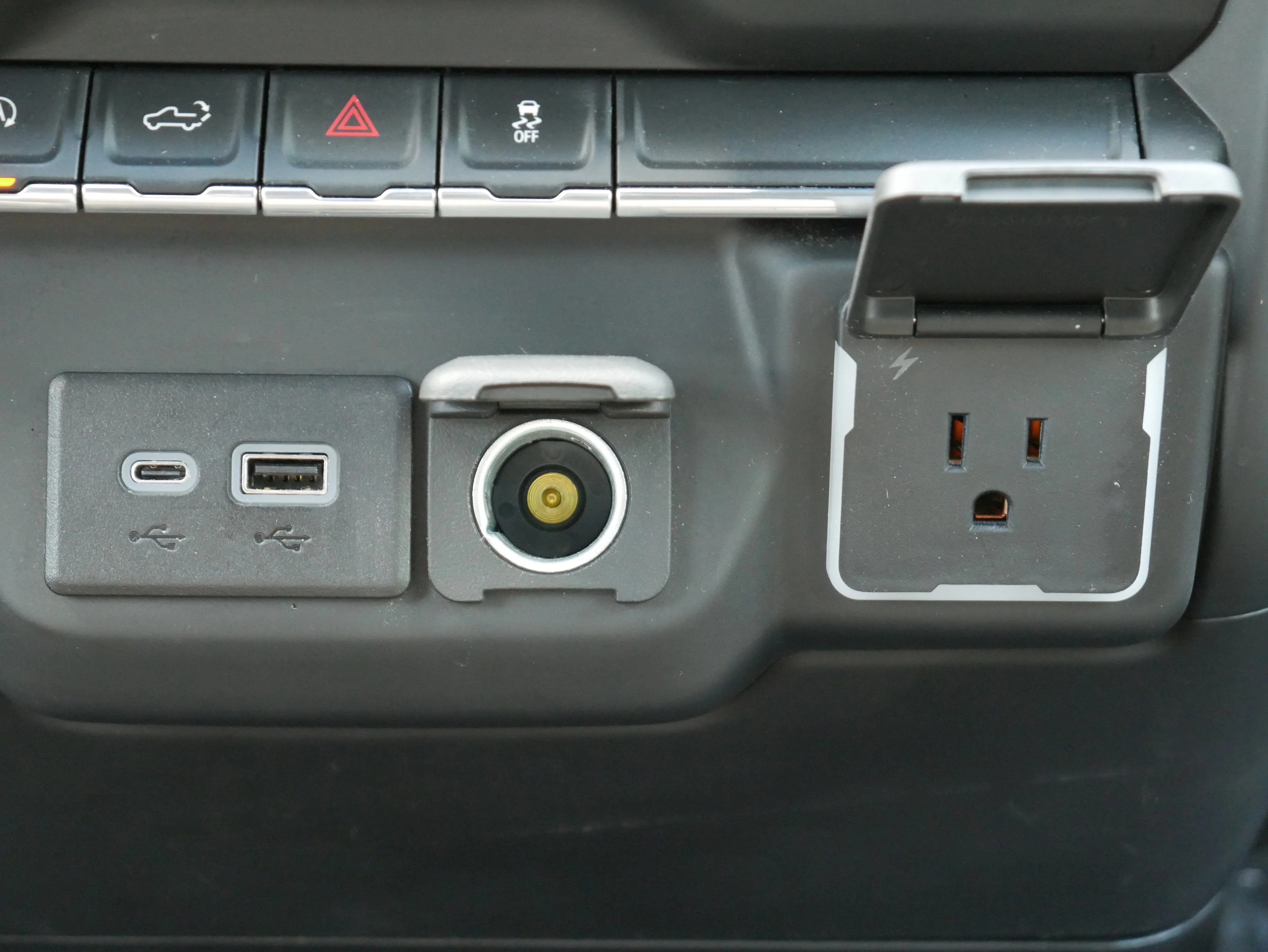 2023 Chevrolet Silverado 1500 Custom - Photo 20