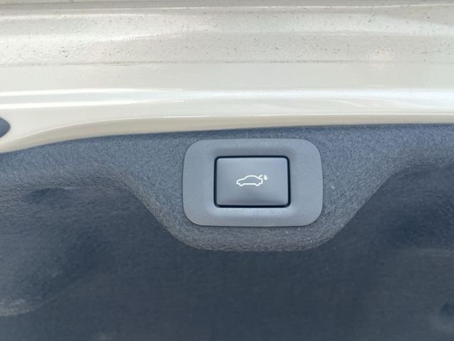 Used 2022 White Lexus 350 image 43