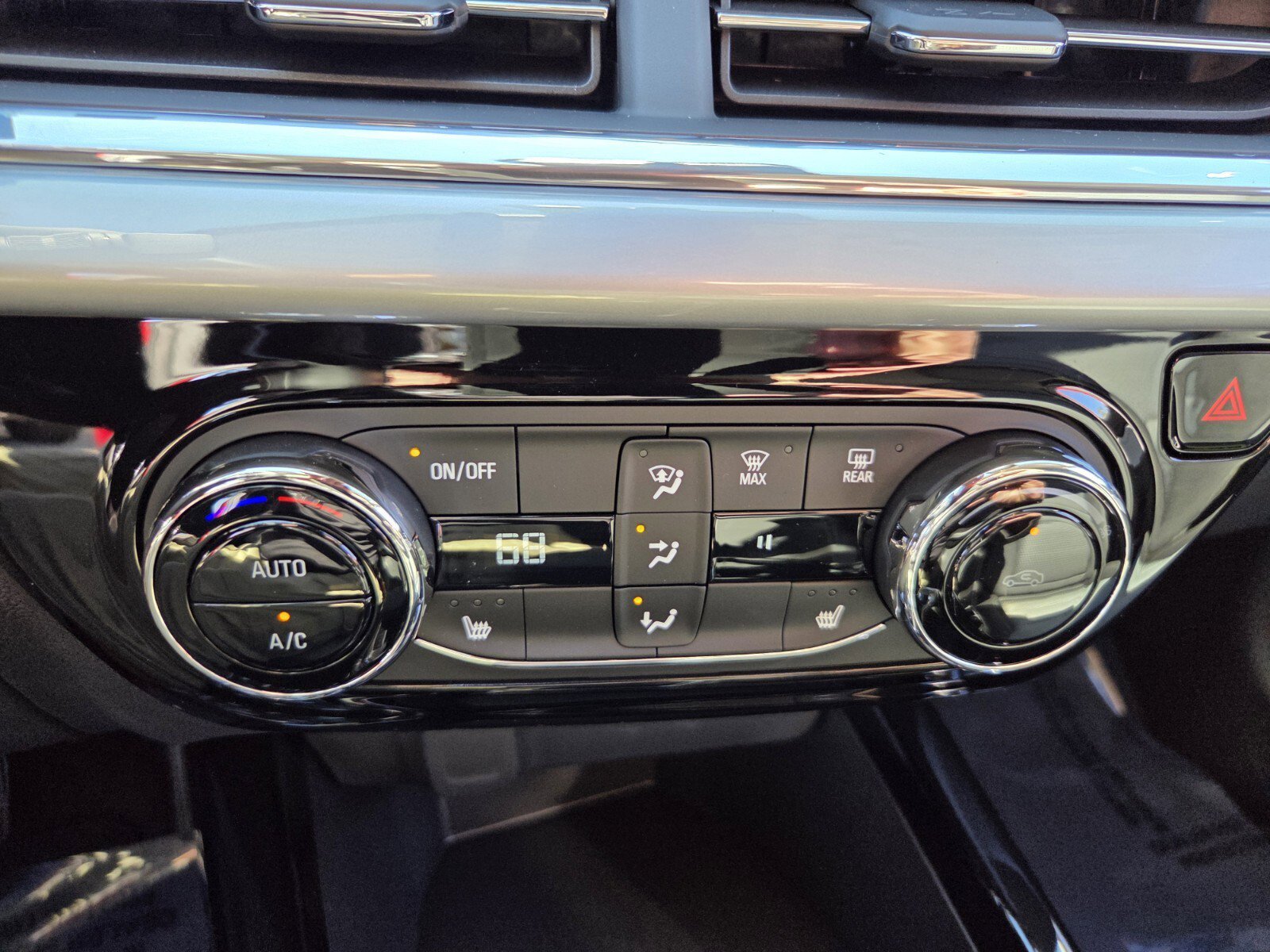 2026 Chevrolet Trax LT - Photo 29