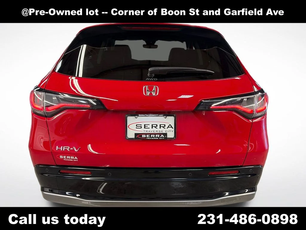 Used 2024  Honda EX-L image 4