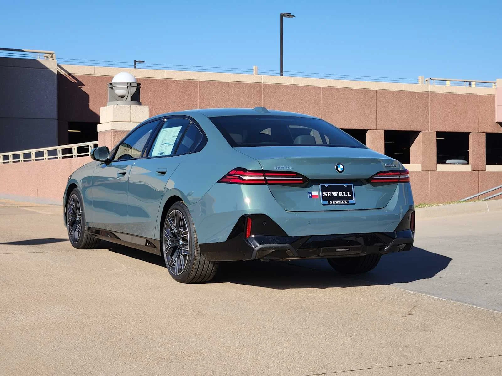 New 2026 Cape York Green Metallic BMW 530i image 3