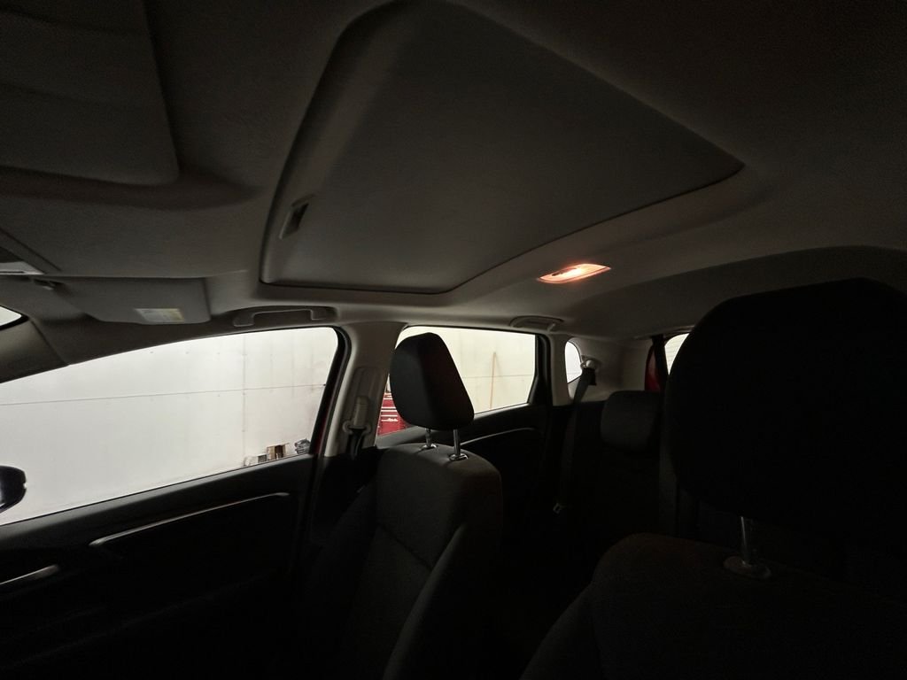 Used 2016  Honda EX image 25