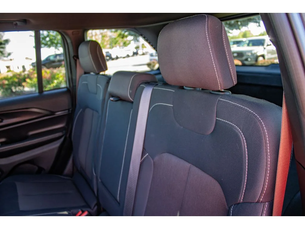 Used 2024 Baltic Gray Metallic Clearcoat Jeep Laredo X image 18