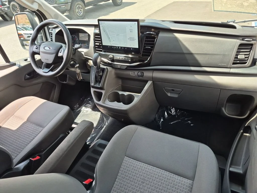 Used 2023 White Ford XLT image 24