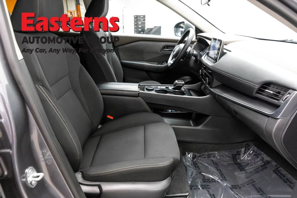 Used 2023 Gray Nissan S image 25