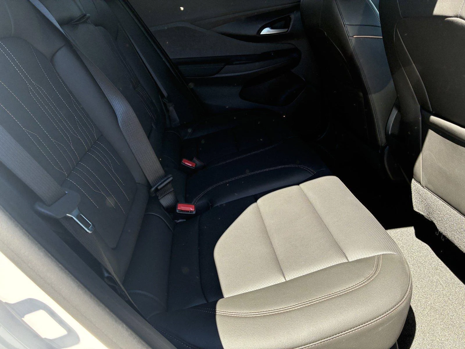 New 2026 White Frost Tricoat Buick Avenir image 11