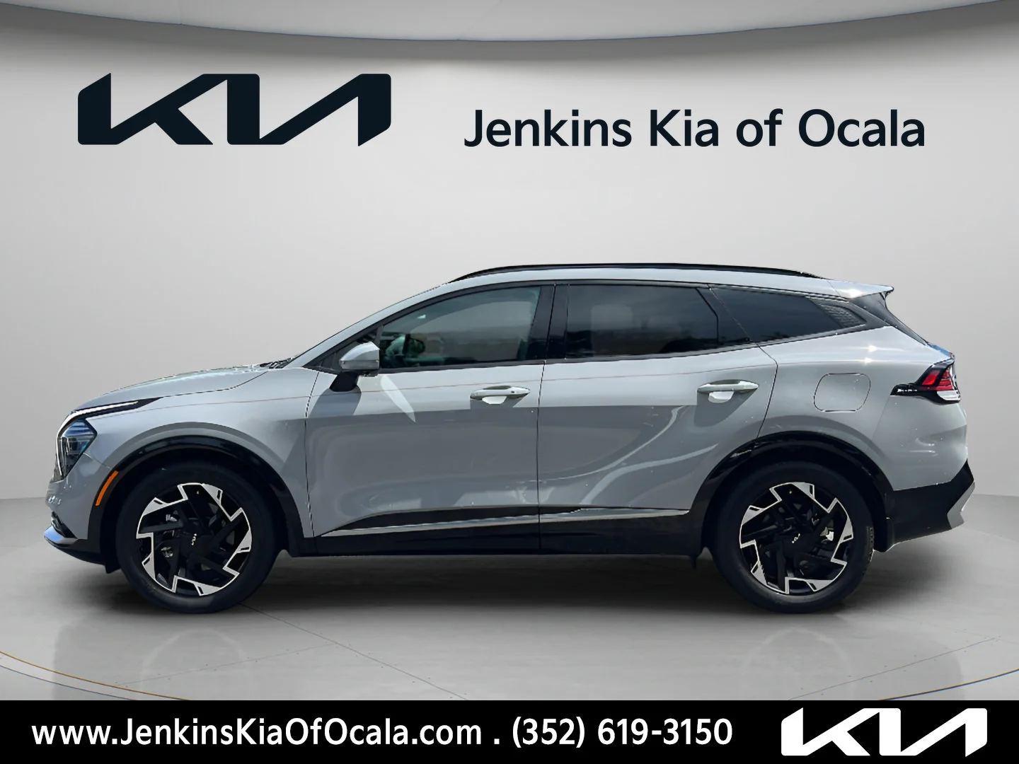 Used 2023 Wolf Gray Kia SX-Prestige image 6