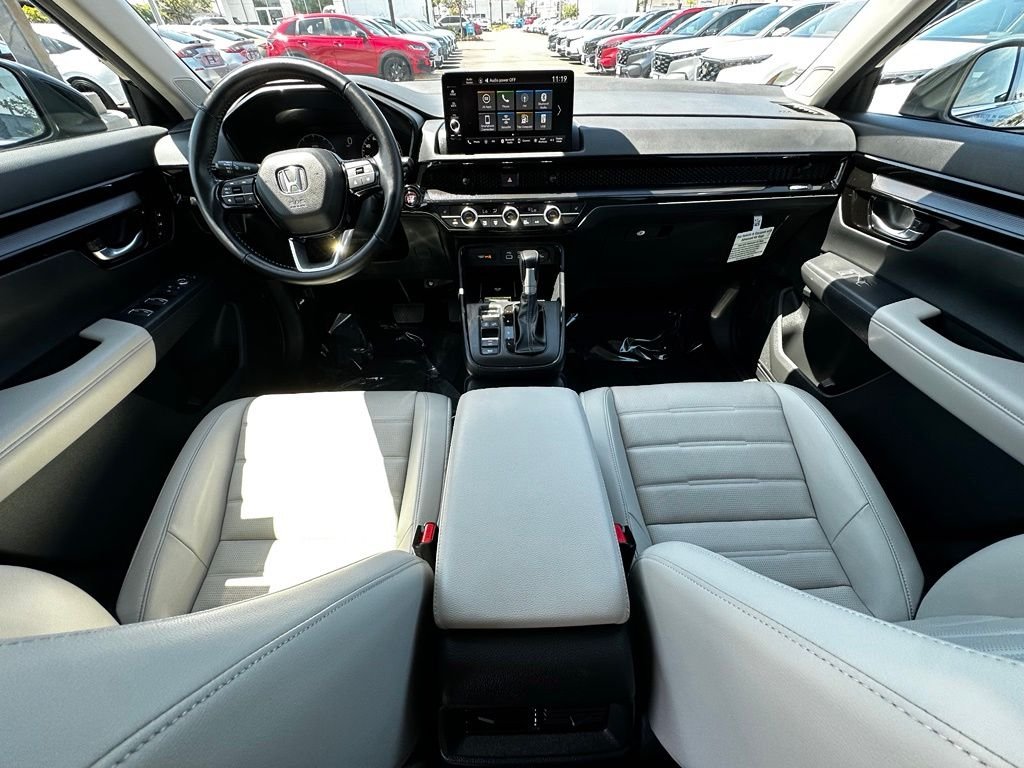Used 2025 Black Honda EX-L image 17