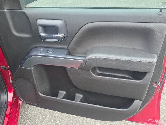 Used 2018 CAJUN RED TINTCOAT Chevrolet LT image 21