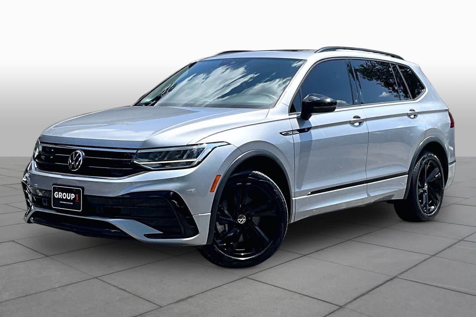 2023 Volkswagen Tiguan SE R-Line Black