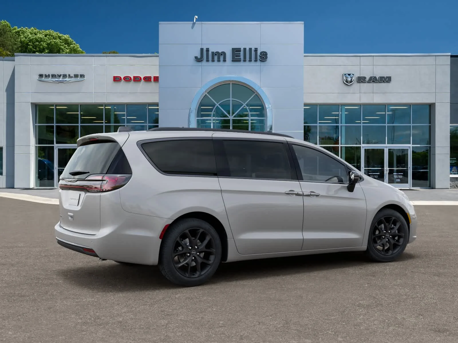 New 2026 Silver Mist Clearcoat Chrysler Select image 4