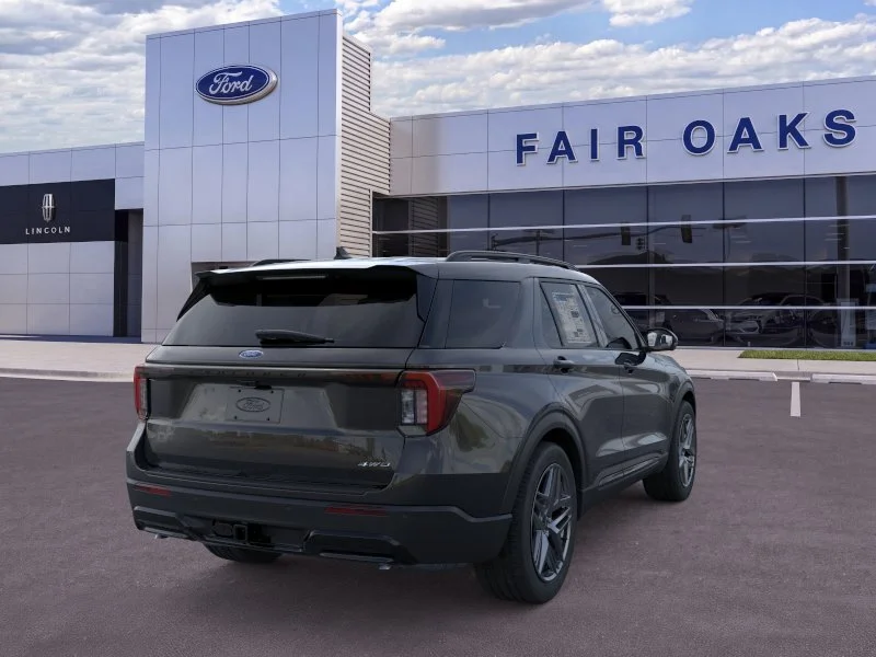 New 2026 Agate Black Metallic Ford ST-Line image 8