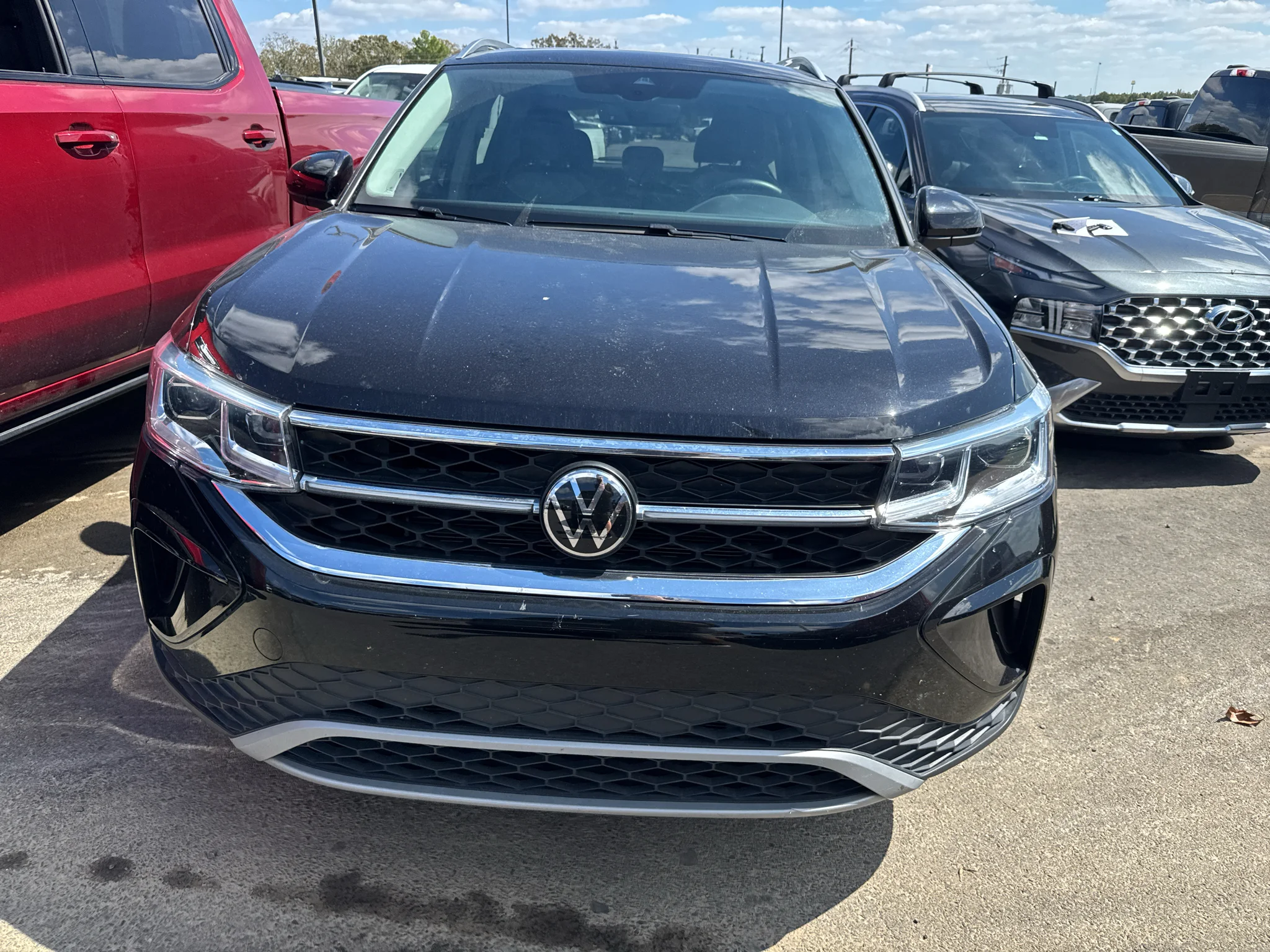 Used 2024 Deep Black Pearl Effect Volkswagen SEL image 3