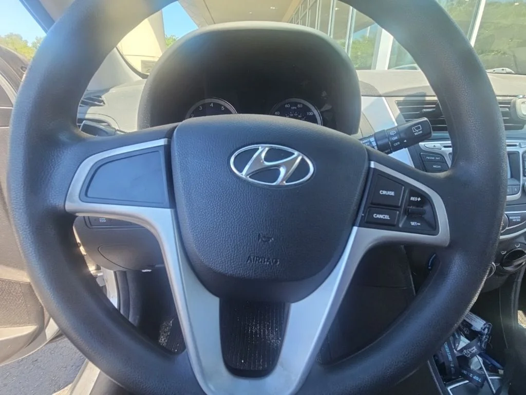 Used 2014 Silver Hyundai GS image 14