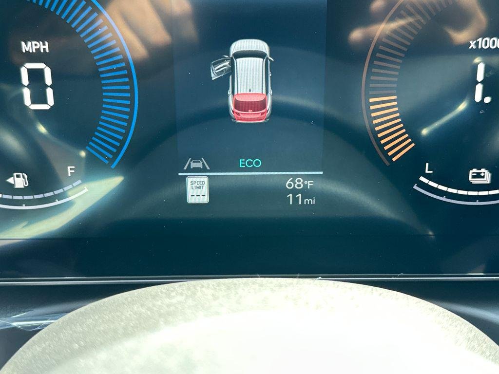 New 2026 White Hyundai SEL AWD image 13