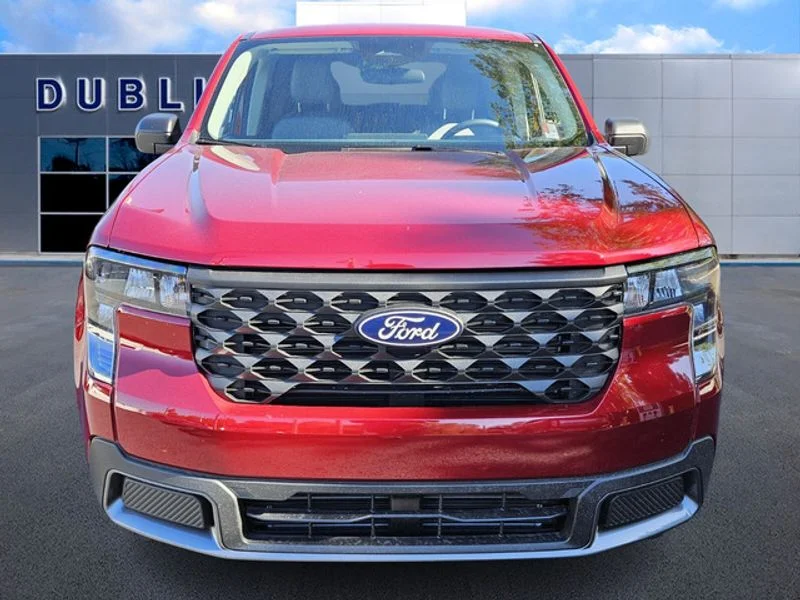 New 2025 Ruby Red Metallic Tinted Clearcoat Ford XLT image 2