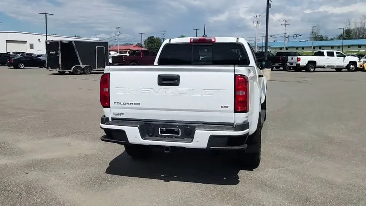 Used 2022 Summit White Chevrolet 4WD Z71 image 7
