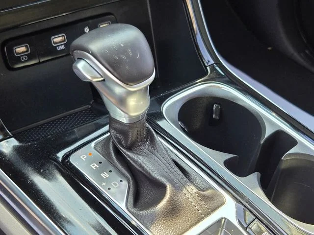 Used 2024 White Kia SX Prestige image 30