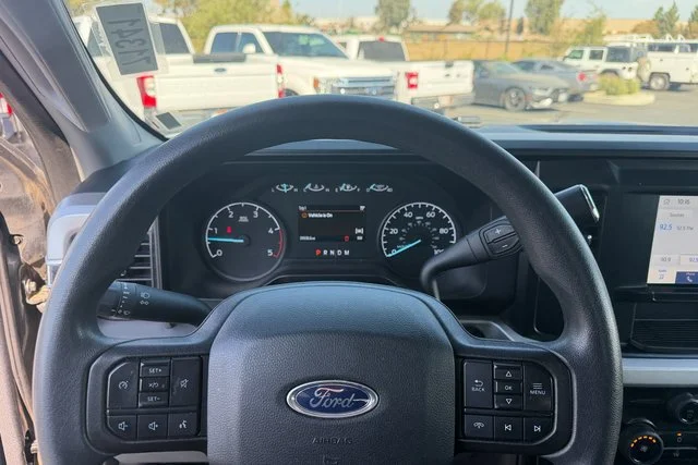 Used 2025 Gray Ford XLT image 19