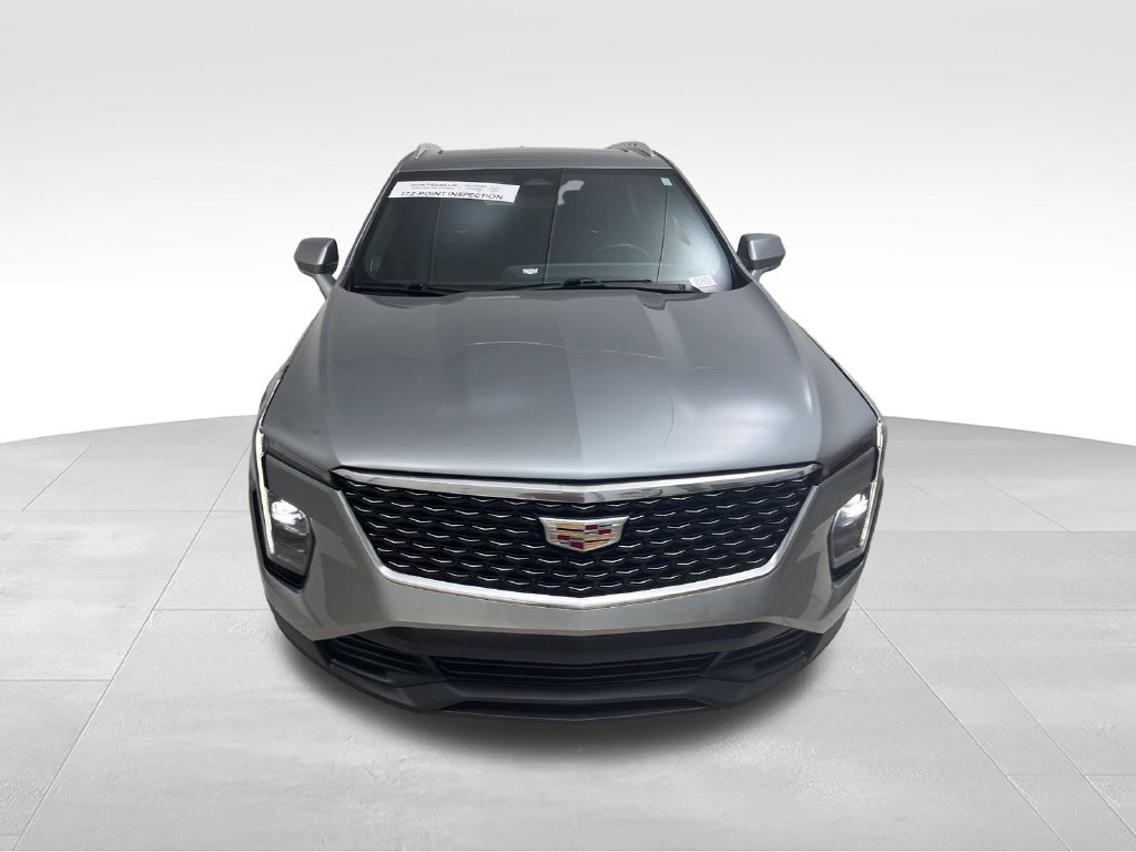 Used 2024 Silver Cadillac Luxury image 9