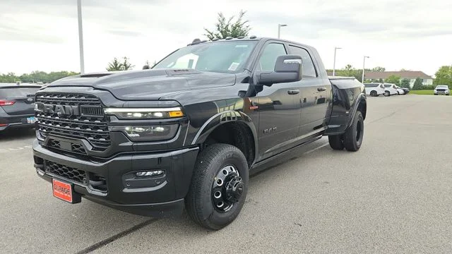 New 2026 Diamond Black Crystal Pearl-Coat Exterior Paint RAM Limited image 4