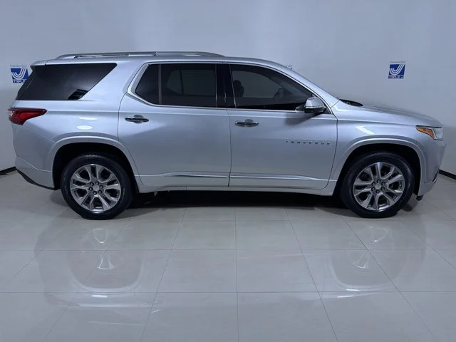 Used 2020 Silver Ice Metallic Chevrolet Premier image 9