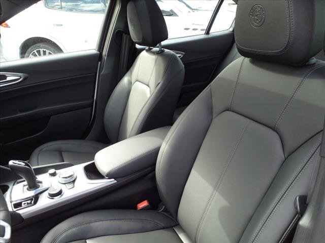 2024 Alfa Romeo Giulia Ti - Photo 13