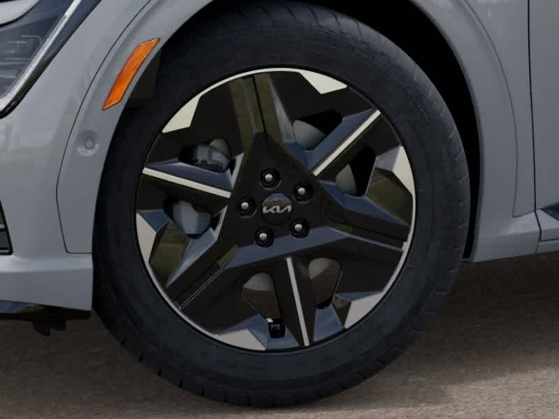 New 2026 Wolf Gray/Black Roof Kia GT-Line image 9
