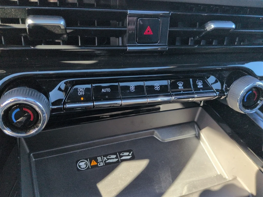 Used 2025 Black Chevrolet RST image 36