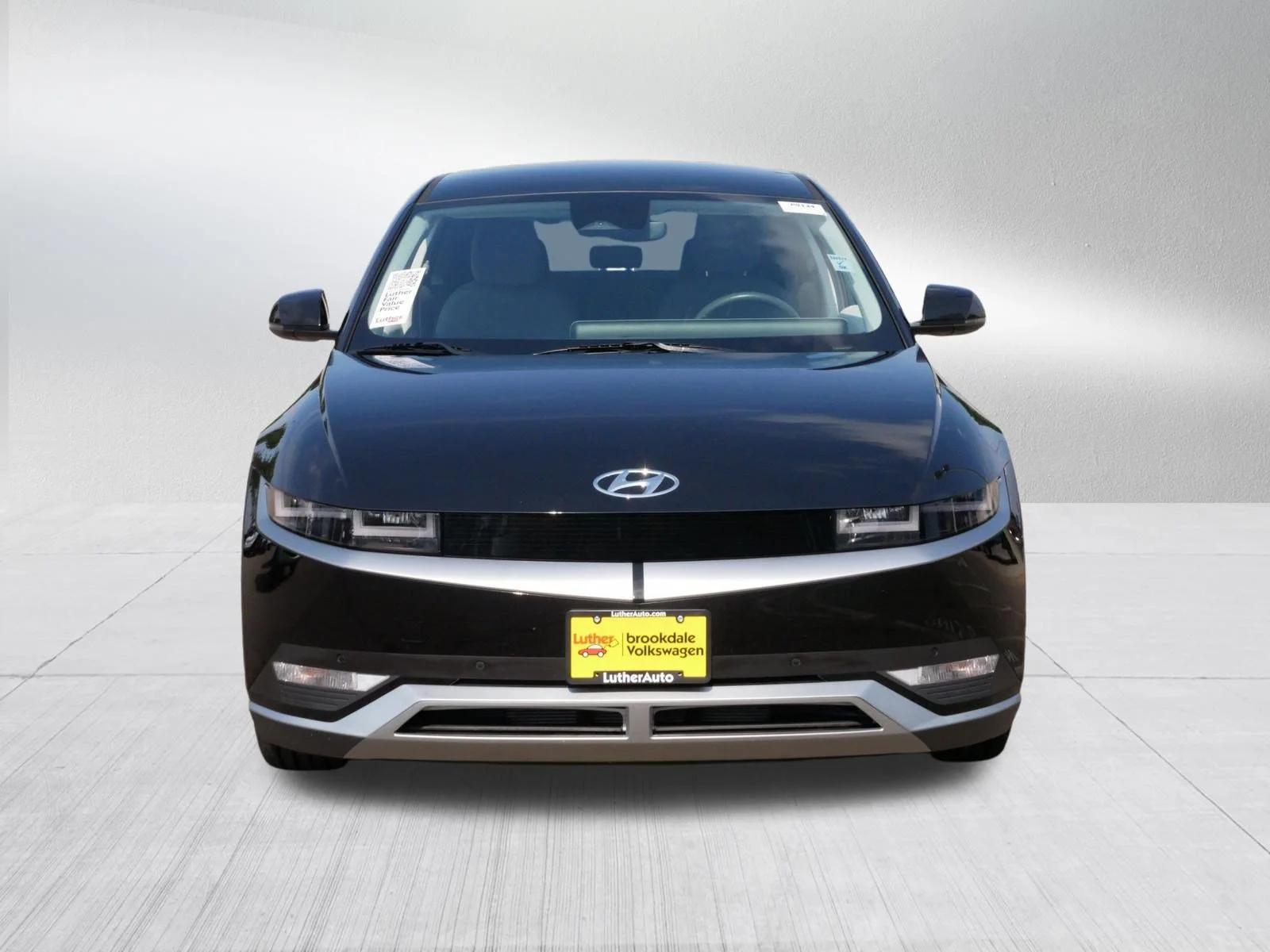 Used 2024 Hyundai IONIQ 5 SEL with VIN KM8KNDDF2RU272423 for sale in Minneapolis, MN