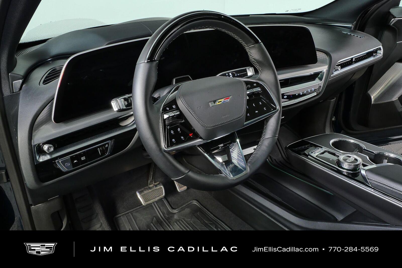 Used 2026 Emerald Lake Metallic Cadillac V-Series image 4