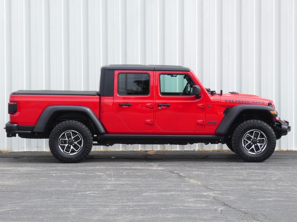 Used 2025 Jeep Gladiator Rubicon with VIN 1C6RJTBGXSL544563 for sale in Kansas City