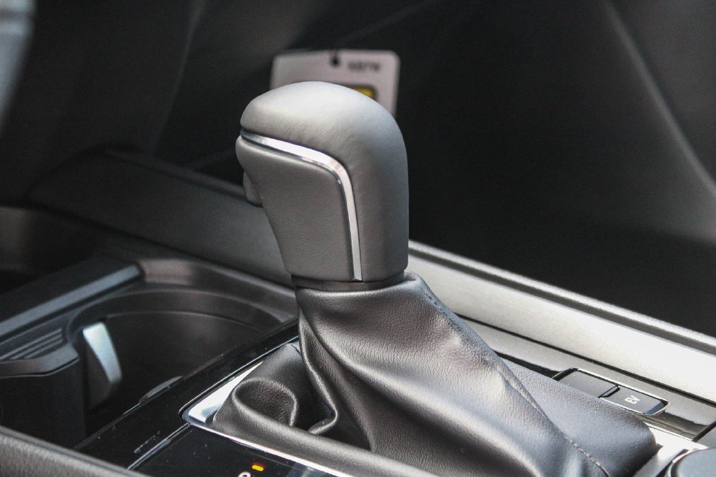 New 2026 Wind Chill Pearl Mazda Premium Plus AWD image 24