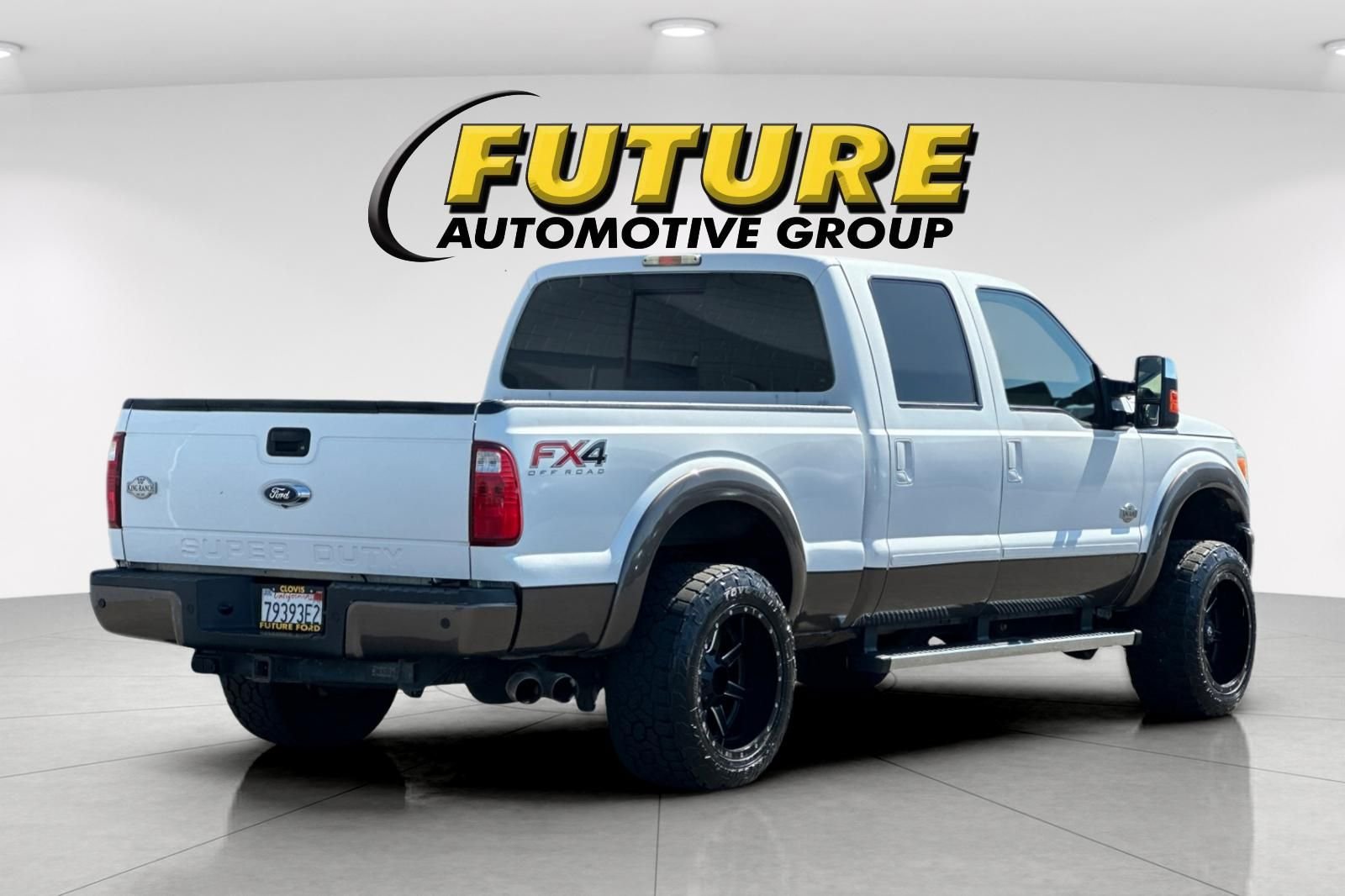 Used 2016 White Ford King Ranch image 3