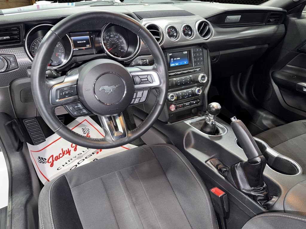 Used 2018 Oxford White Ford GT image 6