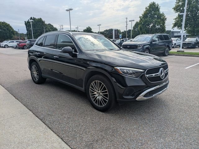 Used 2025 Black Mercedes-Benz GLC 300 image 9
