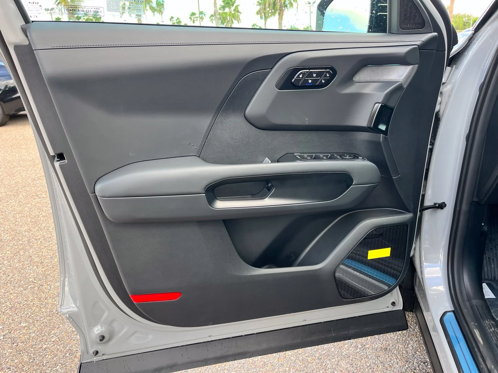 New 2027 Gray Kia X-Line SX image 16