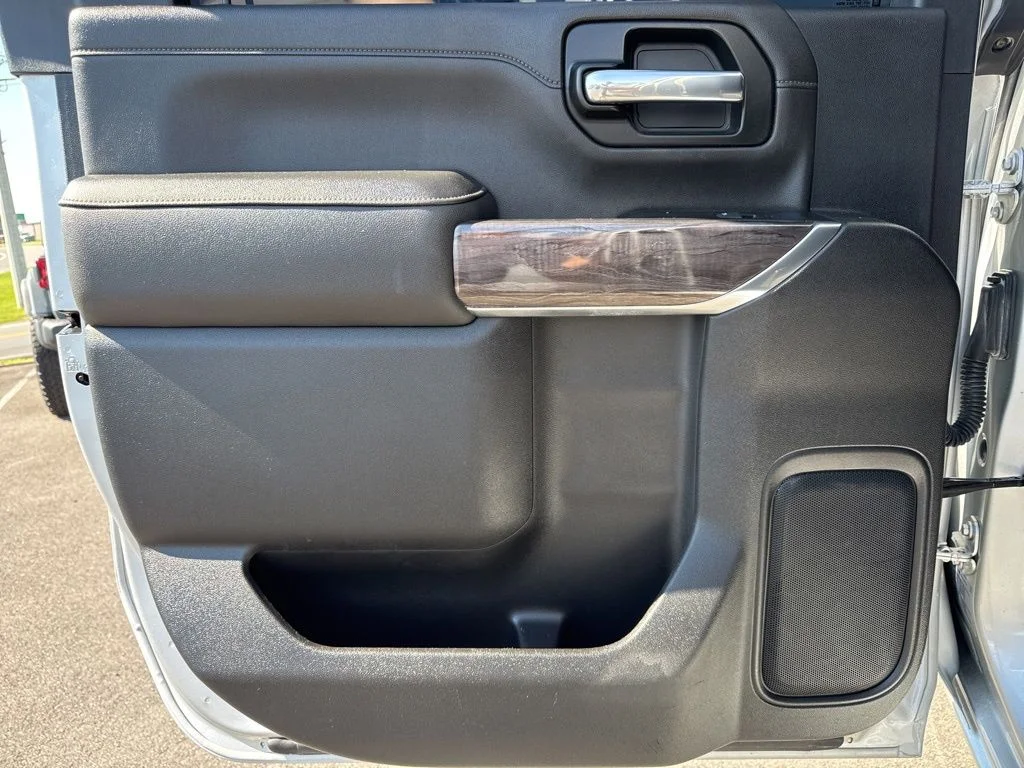 Used 2022 Silver Chevrolet LTZ image 20