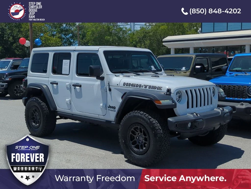 Certified Used 2022 White Jeep Unlimited High Tide image 8
