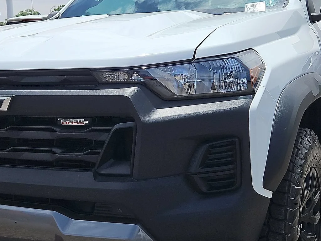 Used 2024 Summit White Chevrolet Trail Boss image 7