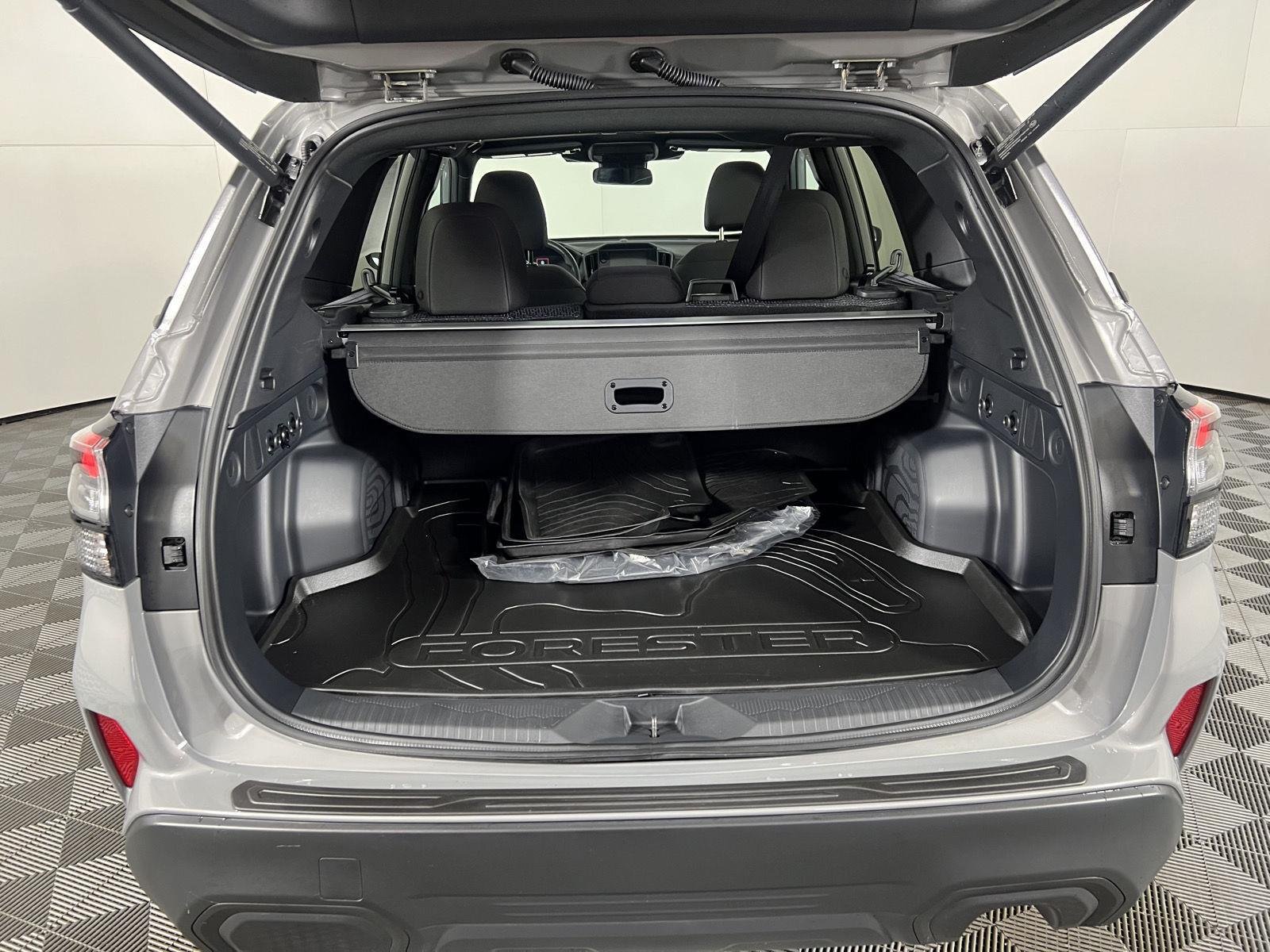 New 2026 Pearl Subaru Premium image 7