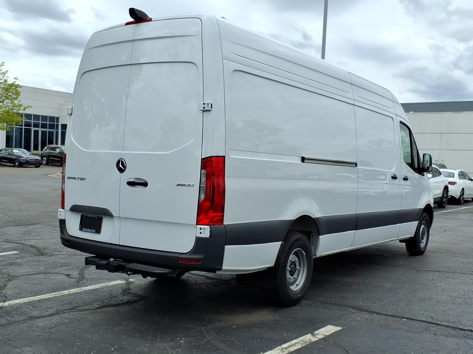 New 2026 Arctic White Mercedes-Benz Cargo 170 WB image 5