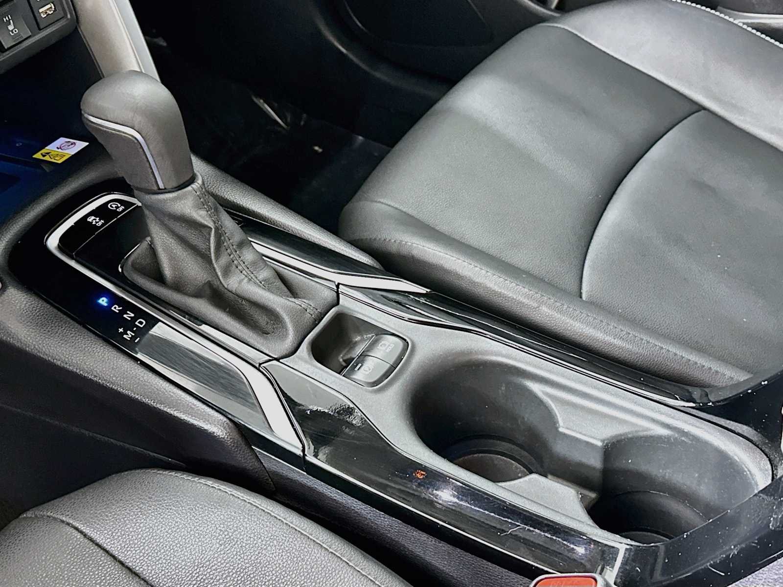 Used 2022 Blue Crush Metallic Toyota XLE image 15