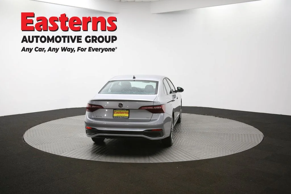 Used 2024 Silver Volkswagen 1.5T SE image 35
