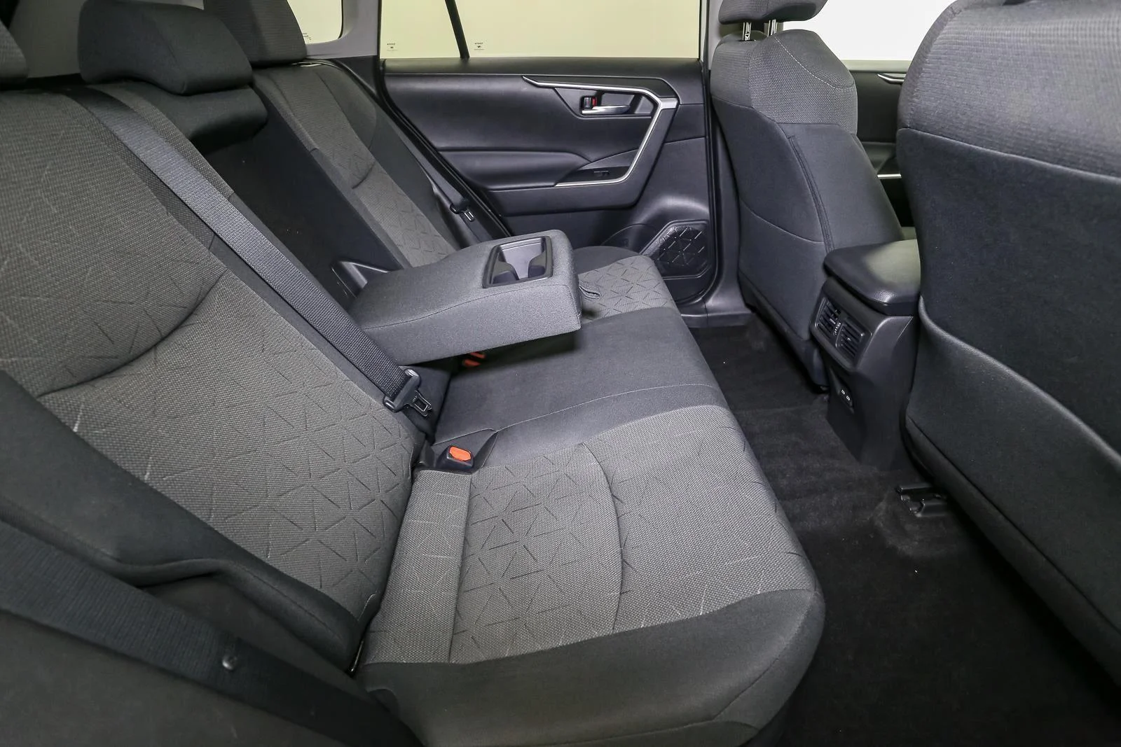 Certified Used 2022 White Toyota XLE image 23