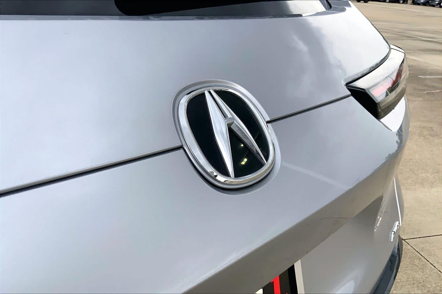 Used 2025 Solar Silver Metallic Acura  image 31