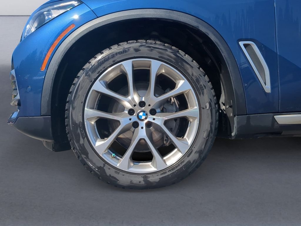 Used 2021 Blue BMW xDrive40i image 11