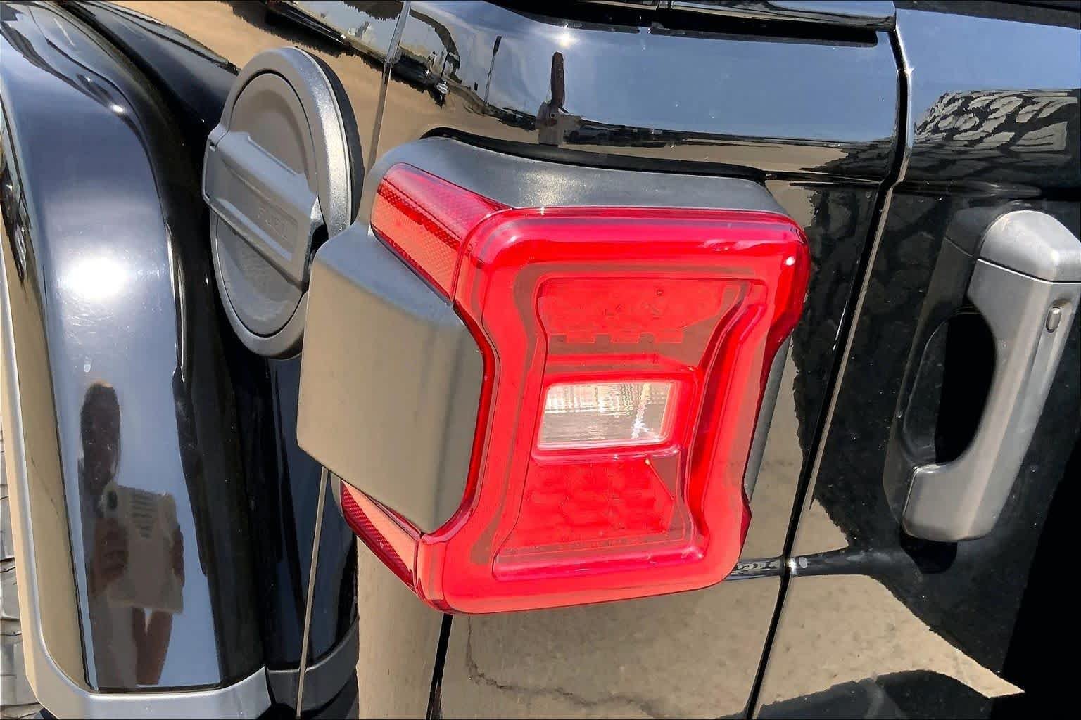 Certified Used 2023 Black Clearcoat Jeep Rubicon 392 image 38