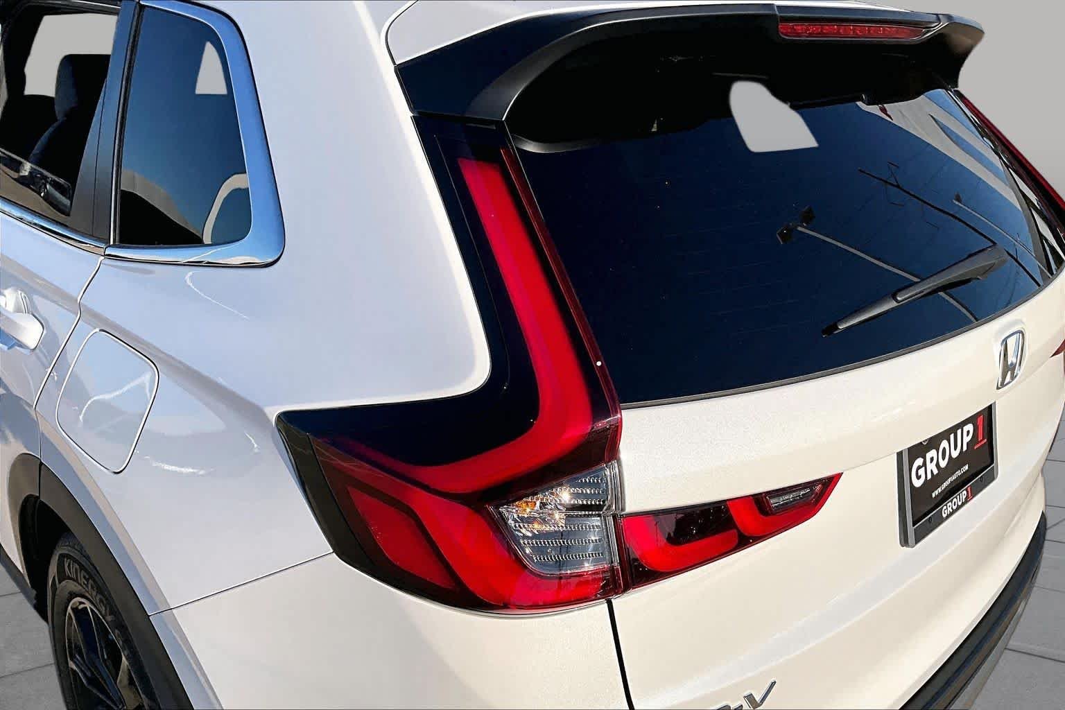 Used 2024 Platinum White Pearl Honda Sport-L image 28